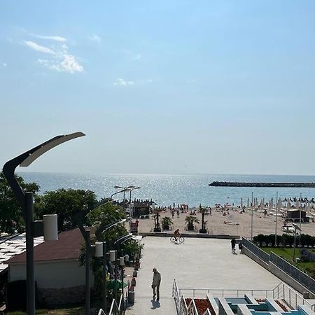 Central Apartment Mangalia Exteriér fotografie